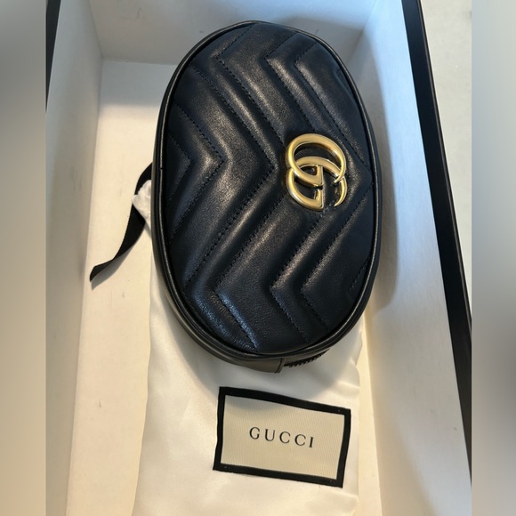 Gucci Belt Bag - Picture 5 of 8